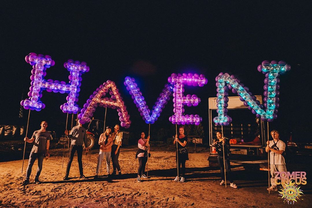 HAVEN balloon letters for Thuishaven — Spellbound